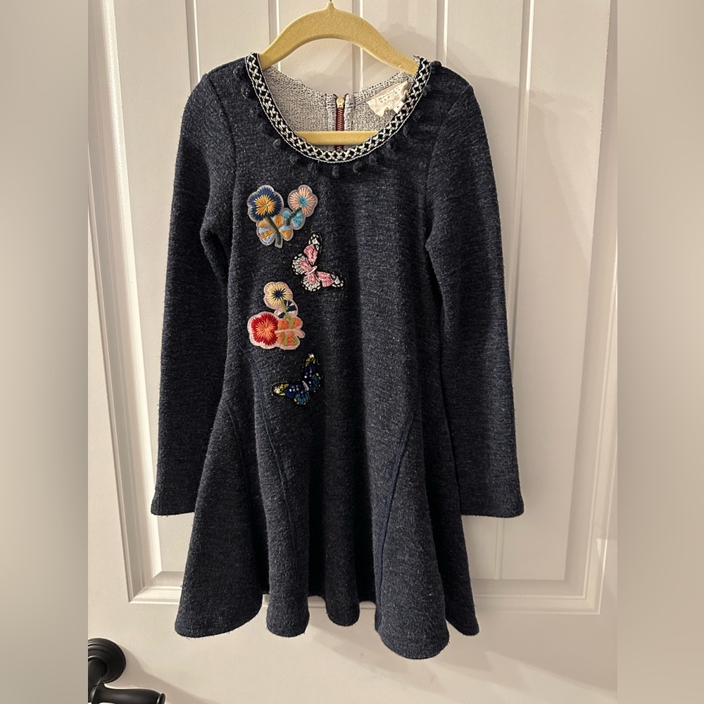 Girls dress